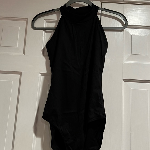 3 Leotards - Picture 2 of 9